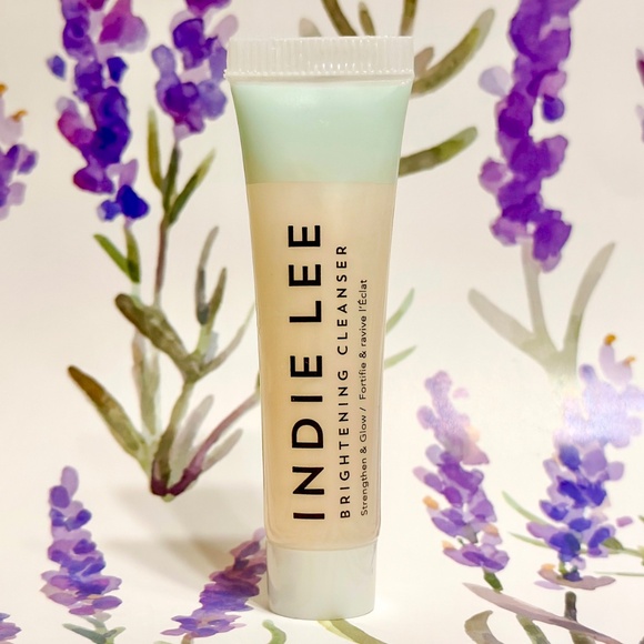 5 for $15 🦋 INDIE LEE | Brightening Cleanser - Picture 1 of 3